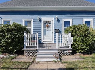 176 School St, Taunton, MA 02780