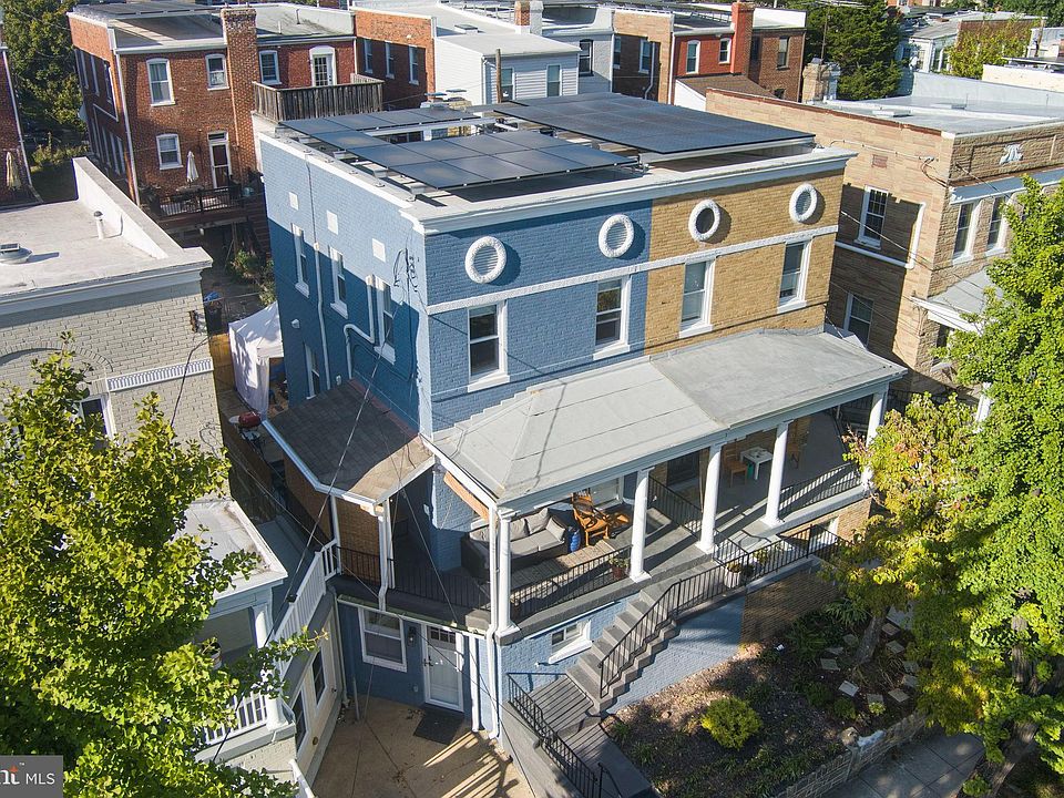 2nd image of 517 Somerset Pl NW