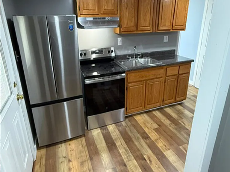 207 Wynn St — Photo 4