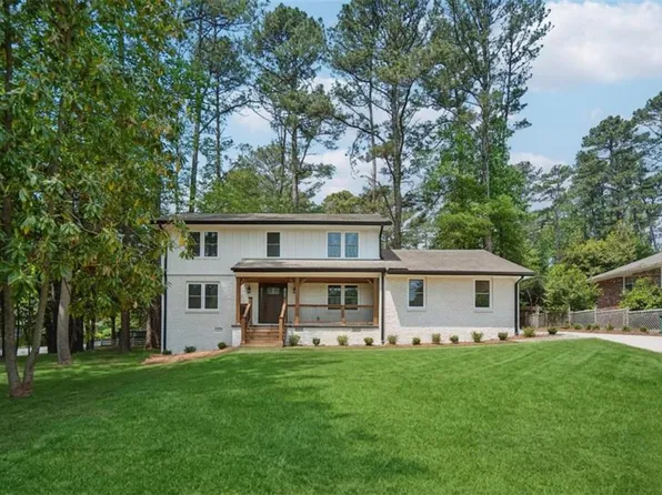 2452 King Arthur Cir, Atlanta, GA 30345