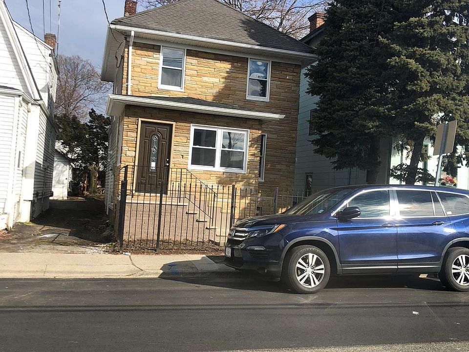1st image of 11 Paine Ave