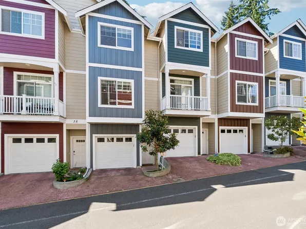 4804 215th Lane SW #37, Mountlake Terrace, WA 98043