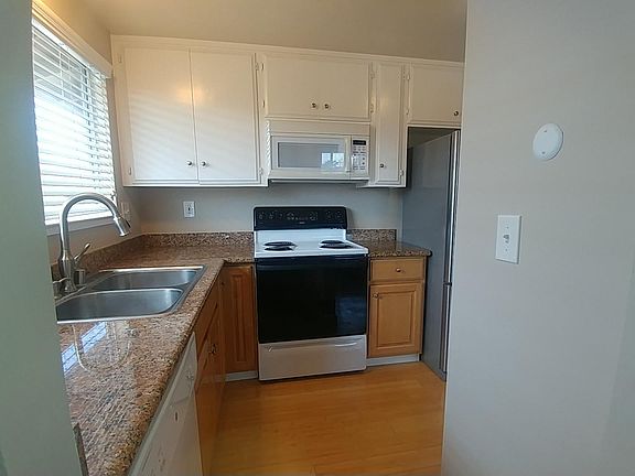 2nd image of 1891 Bellomy St