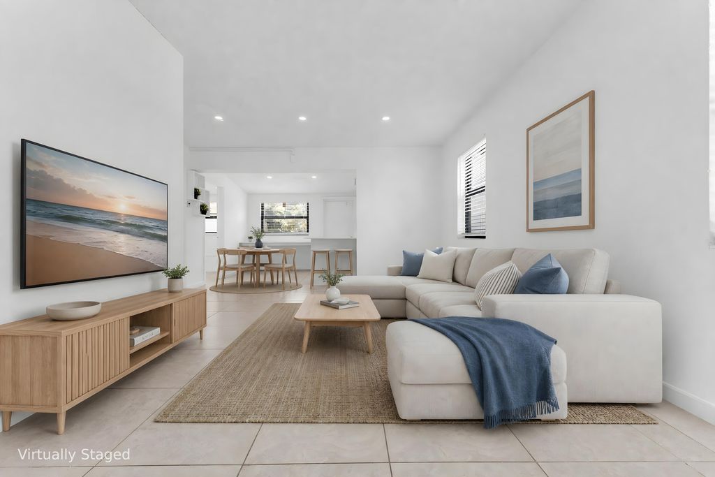 1712 NE 50TH Court, photo 6