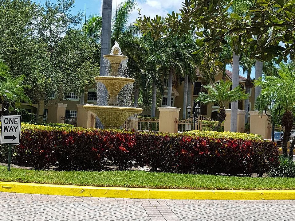 community gate