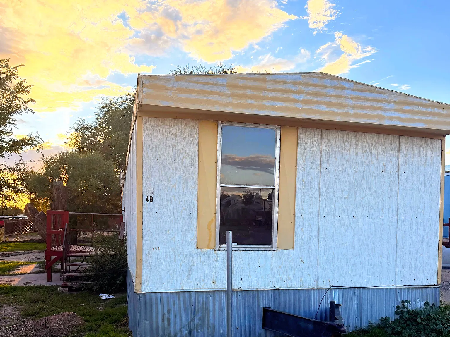 3 bed, 980 sqft, $850 — Photo 1