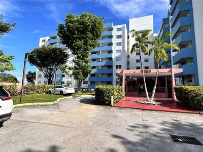 5050 NW 7th St APT 401, Miami, FL, 33126