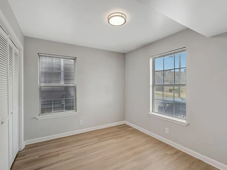 Hickory Lofts — Photo 45