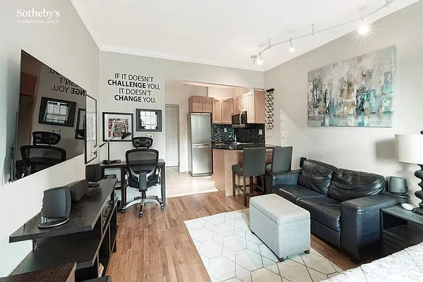 Rented by Sotheby's International Realty | media 7