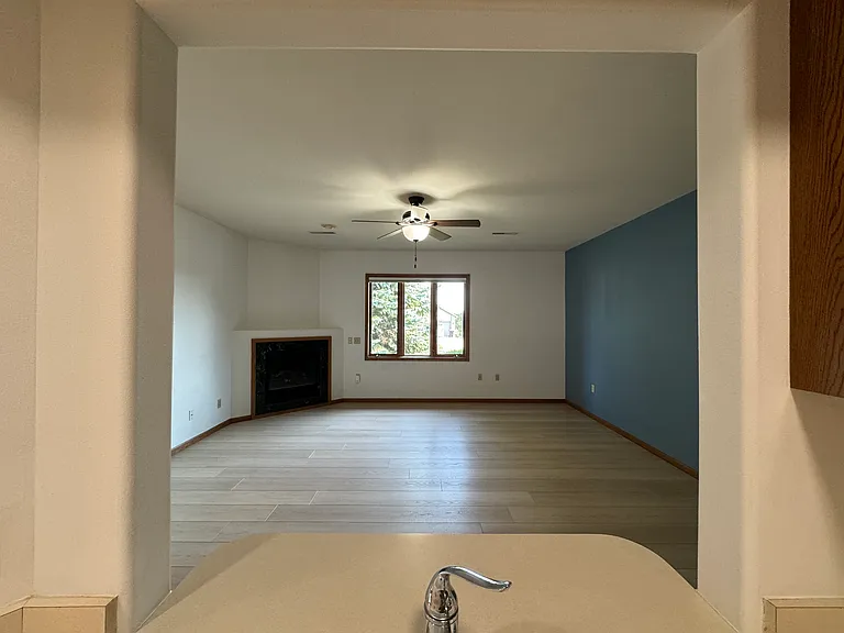 622 Greenfield Dr — Photo 8