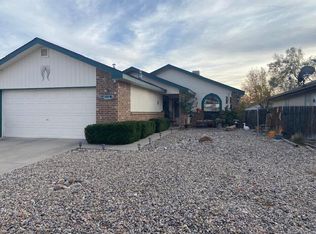 1969 Panay Dr SW, Los Lunas, NM 87031
