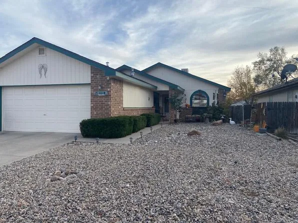 1969 Panay Dr SW, Los Lunas, NM 87031