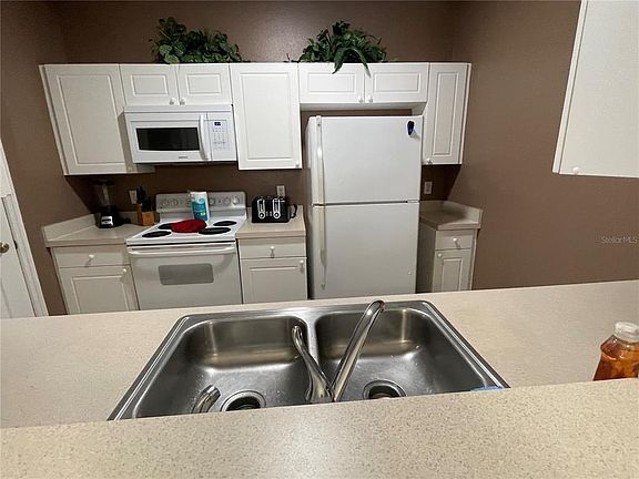 3rd image of 2307 Silver Palm Dr APT 102