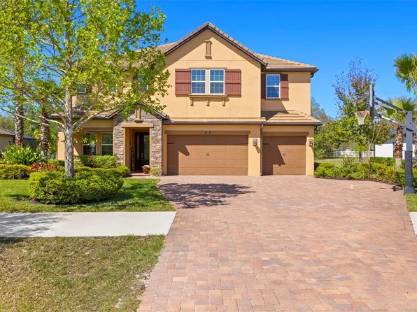 17915 Barn Close Dr, Lutz, FL 33559
