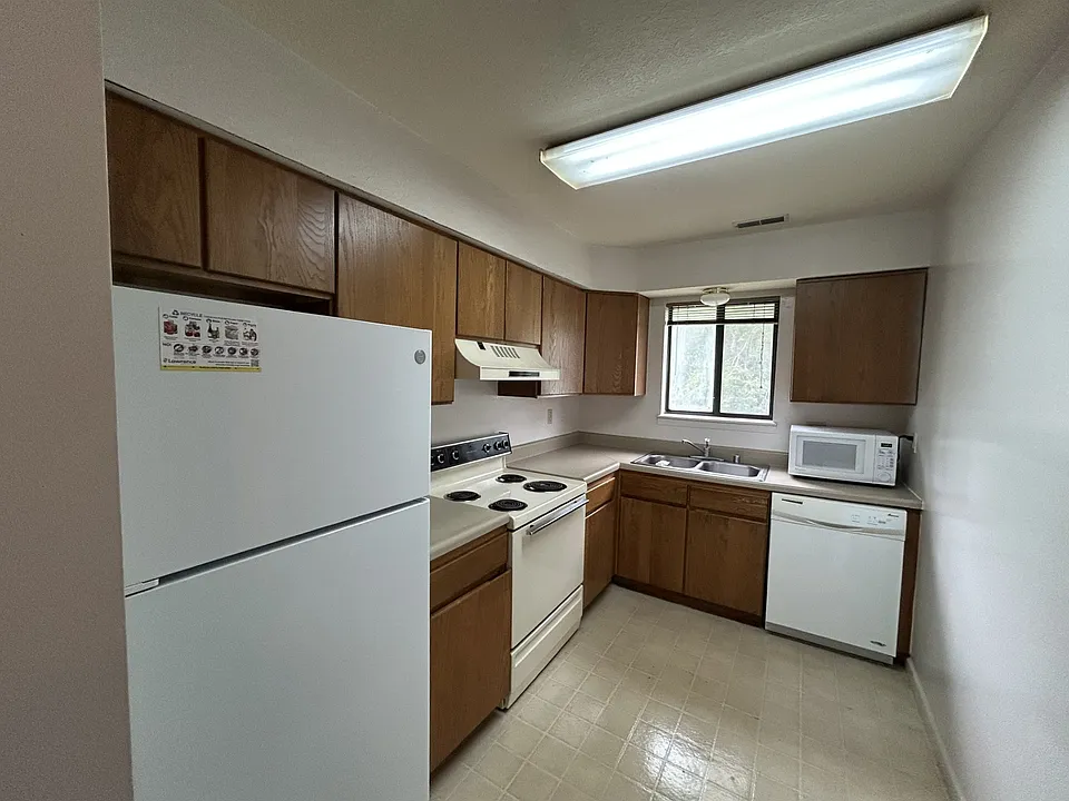 Briarwood Apartments