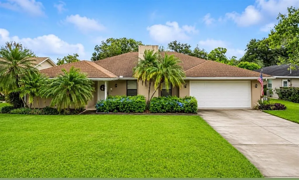 4 bed, 2.0 bath, 2163 sqft, $2,000 — Photo 1