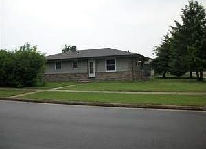 1st image of 891 Lois Ct