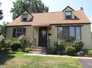 2830 E County Line Rd, Hatboro, PA 19040