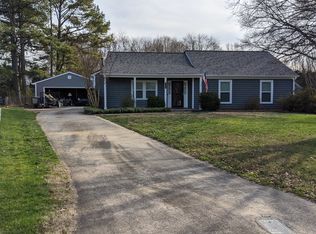 744 Hollis Rd, Charlotte, NC 28209