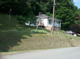 141 Bulltail Hollow Rd, Bluefield, WV 24701