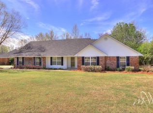 1130 Fallingwater Ln, Sumter, SC 29154