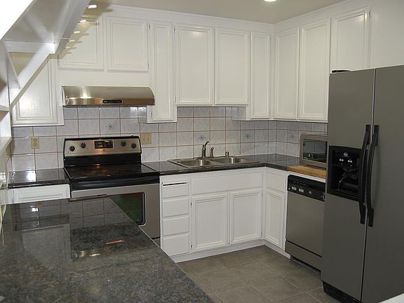 5th image of 49 Showers Dr APT W102
