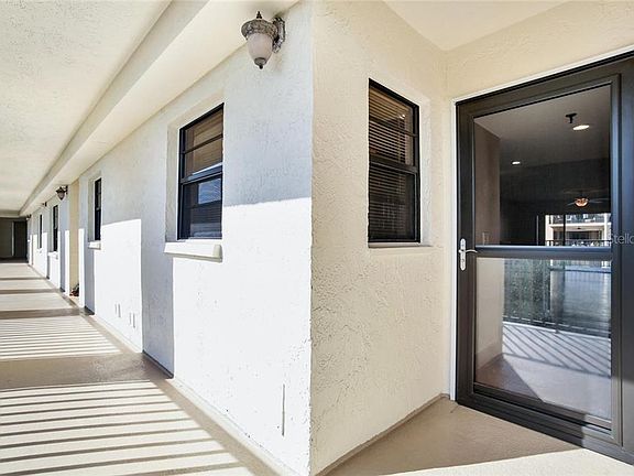 3rd image of 19531 Gulf Blvd APT 416