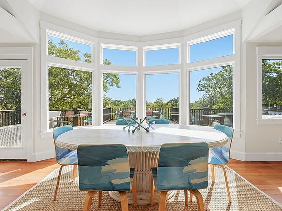 5th image of 72 Chappaquiddick Ave