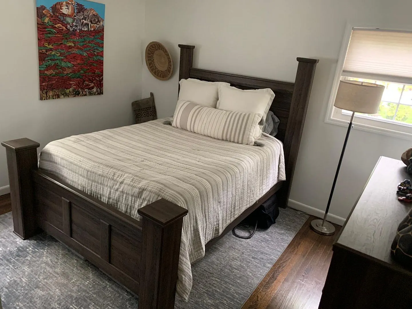 Available immediately!! Large House in Cherry Hill East — Photo 3