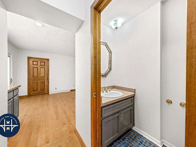 15685 Brojan Dr — Photo 11
