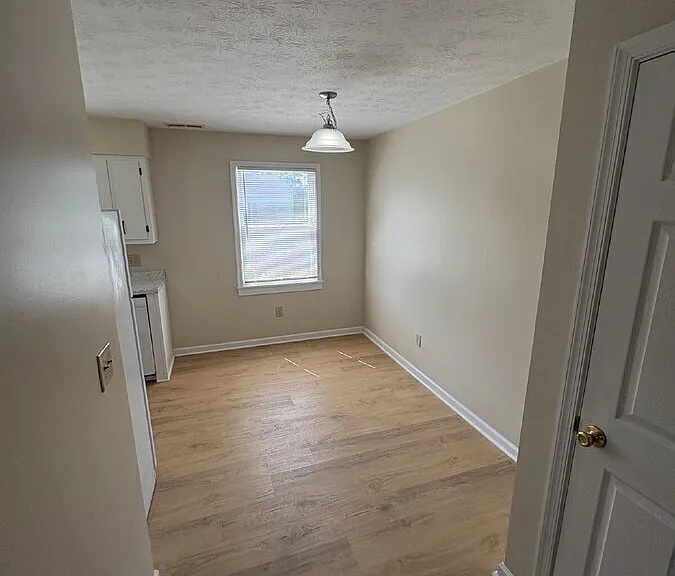 1374 Reservoir St #D — Photo 11