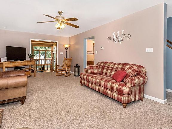 5th image of 803 Woodland Ave