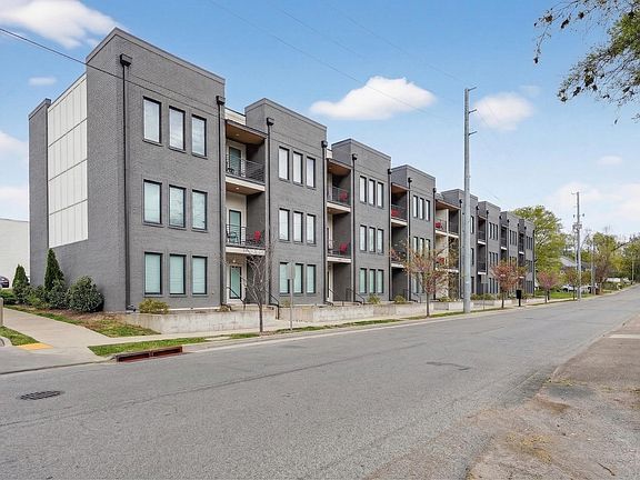4th image of 1111 Sharpe Ave #A