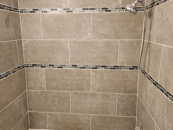 5th image of 8542 S Lowe Ave #3