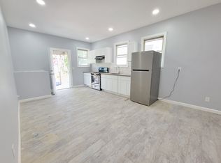233 N 11th St #1E, Newark, NJ 07107