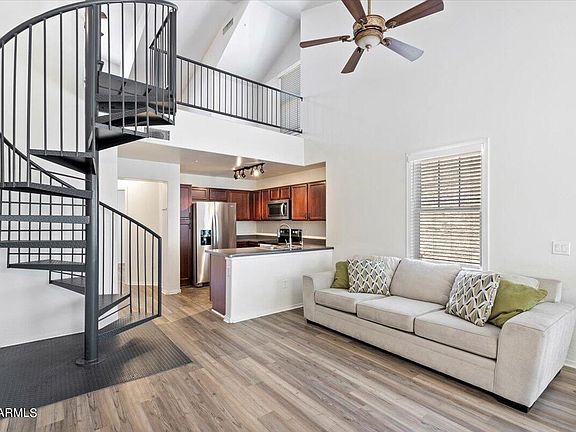 5th image of 4057 E WINDSOR Drive