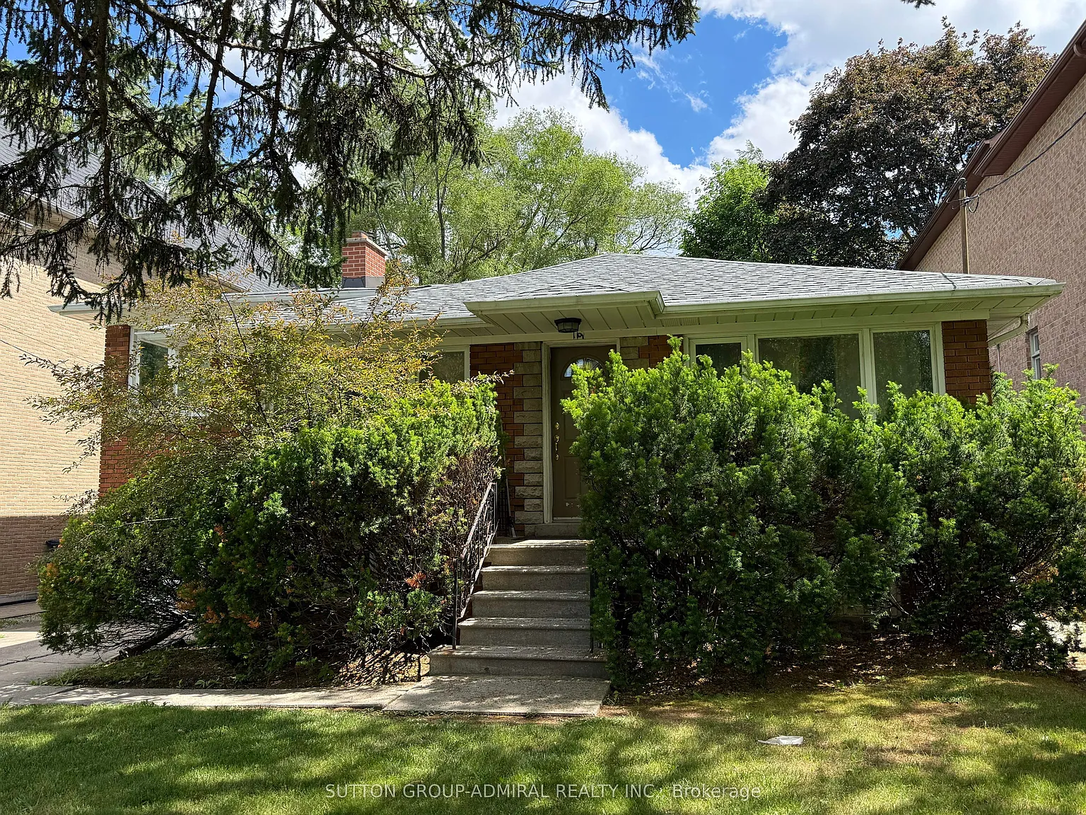 4 bed, $4,350 — Photo 1