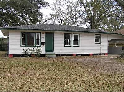 1st image of 3103 1st Ave