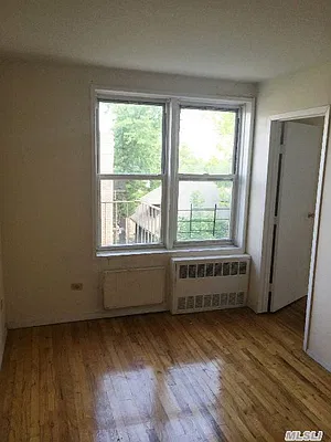Rented by Prime Realty | media 8