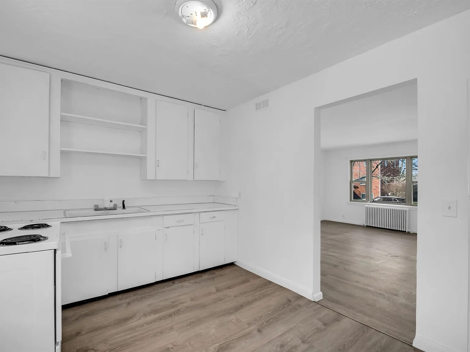 2 bed, 1.0 bath, 800 sqft, $975 — Photo 3