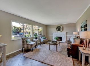 3265 Washington Ave, Costa Mesa, CA 92626