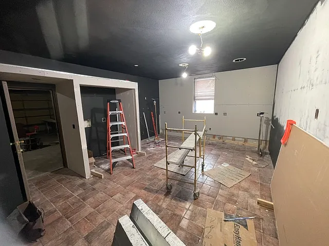 1227 S Wake Rd — Photo 4