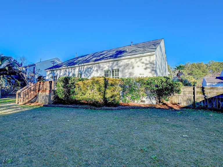 2105 Summerwood Dr — Photo 39