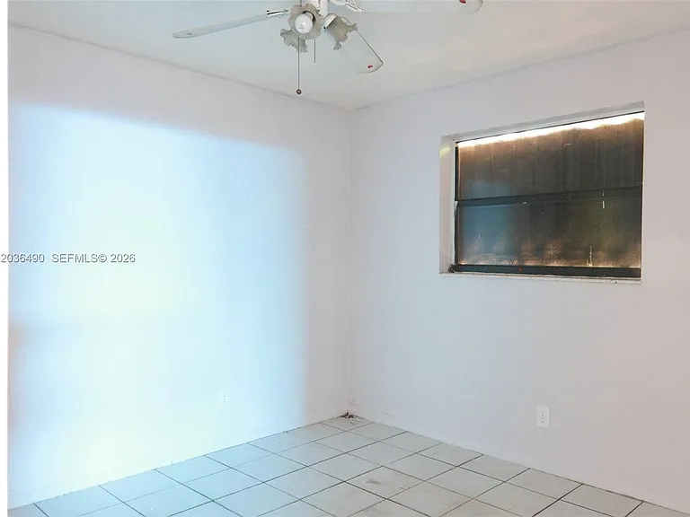 1321 N 58th Ave #1321 — Photo 11