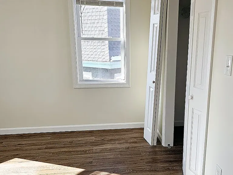 76 Brent St #2 — Photo 22