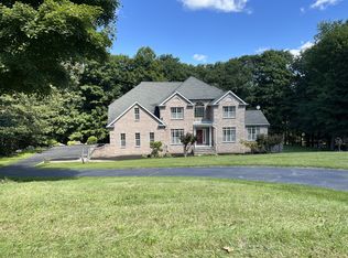 5 King Alex Ct, Sparta, NJ 07871