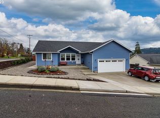 429 Pintail Ave, Winston, OR 97496