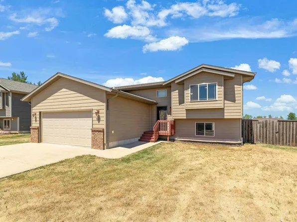 670 Airway Ct, Box Elder, SD 57719
