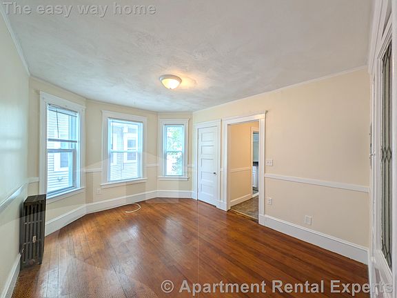 5th image of 18 Sanborn Ave #4A