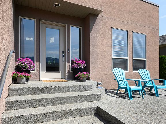 2nd image of 3585 Navatanee Dr